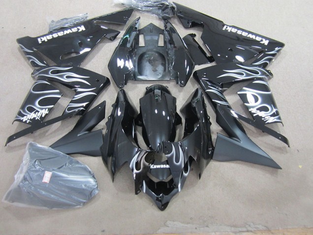 2003-2005 Black with White Flame Kawasaki ZX10R Motorcycle Fairing Canada